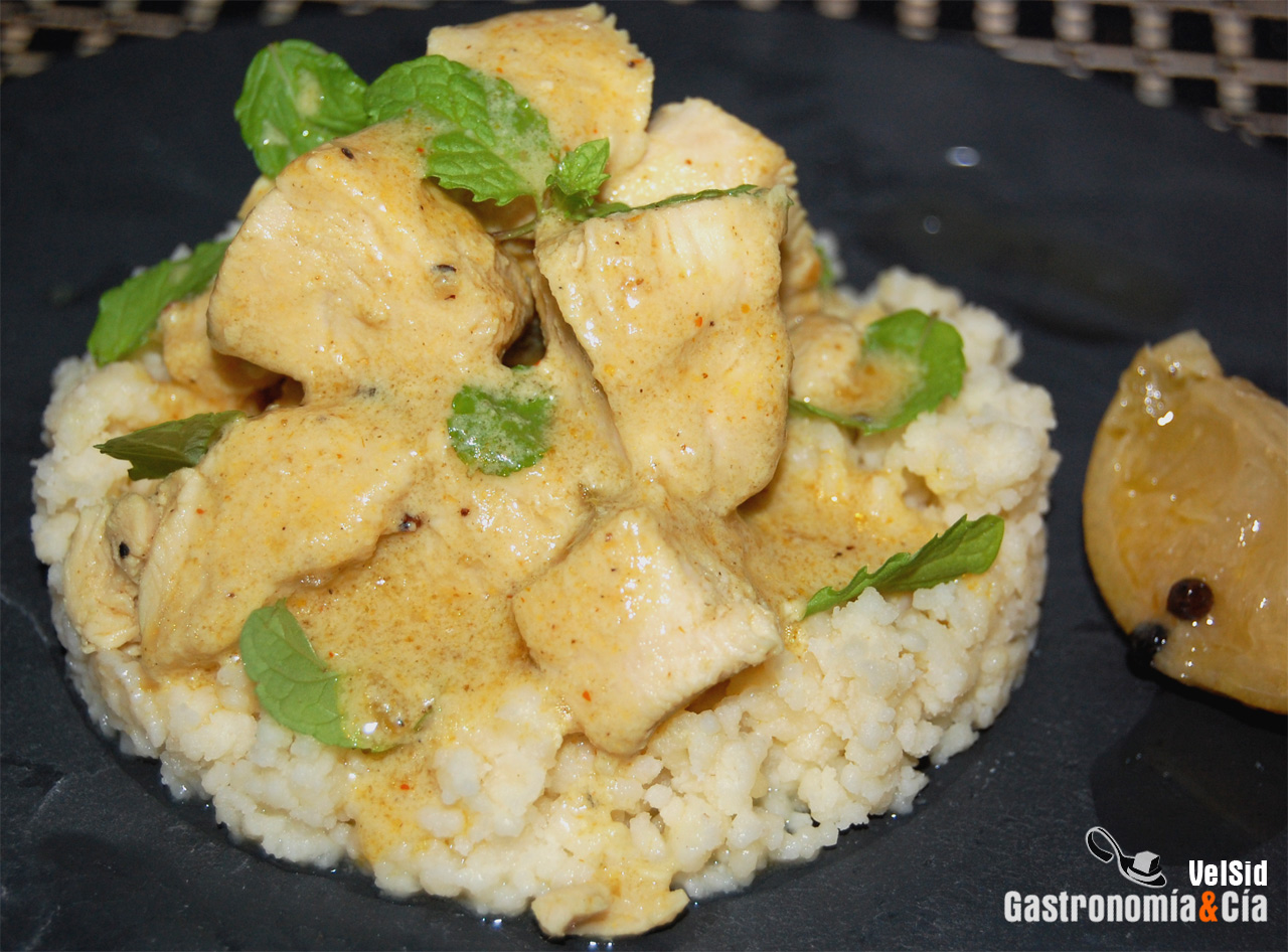 Pollo al curry verde con coco