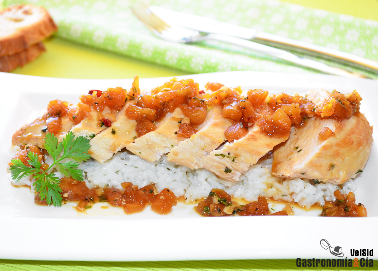 Pechuga de pollo a la plancha con salsa de piña