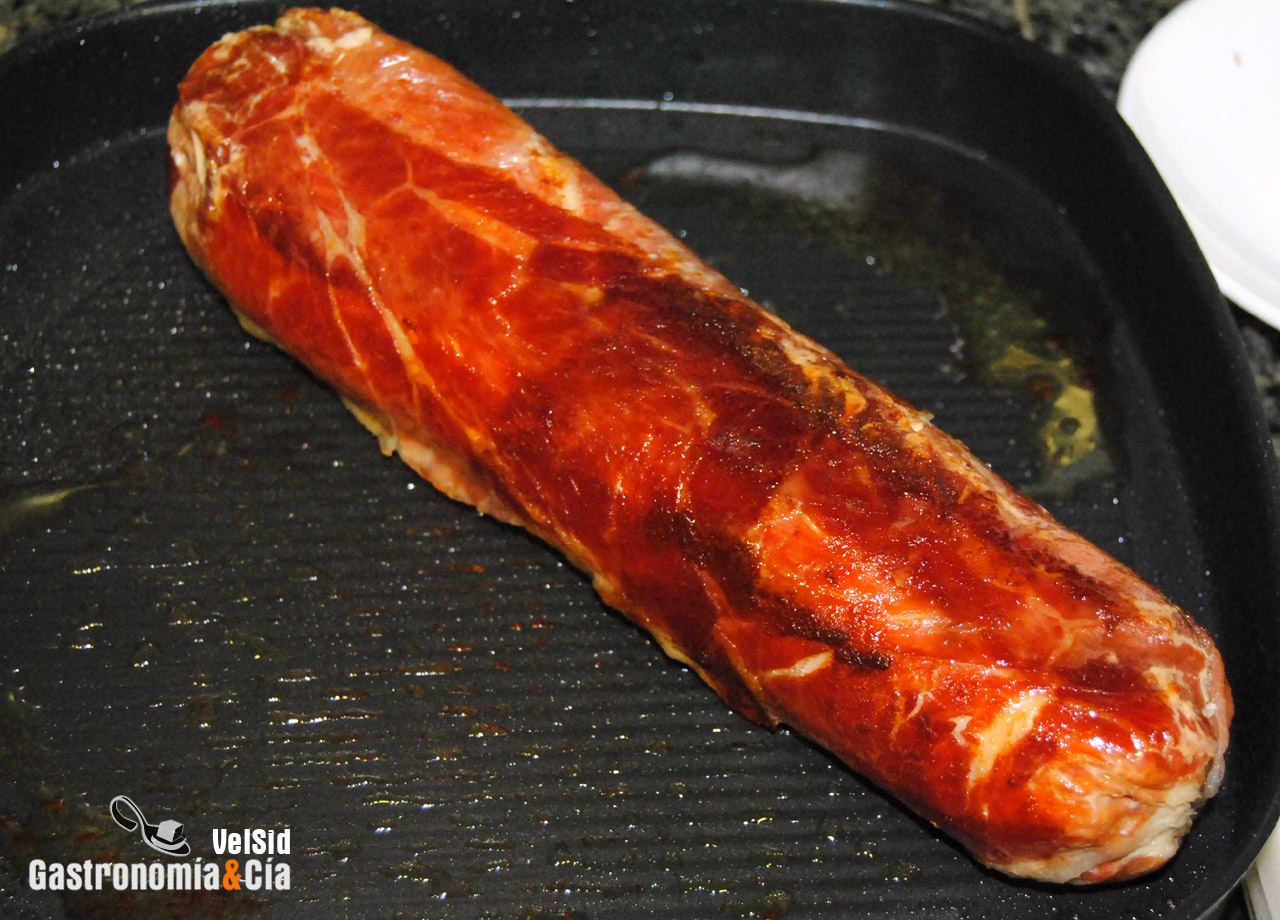 Pollo relleno de setas y queso ahumado