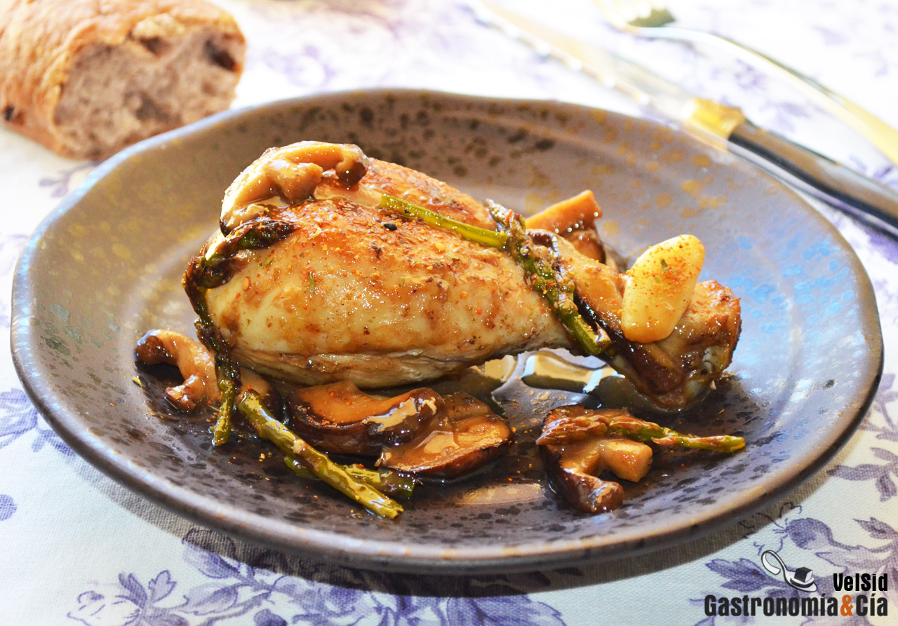 Pollo con shiitake y espárragos