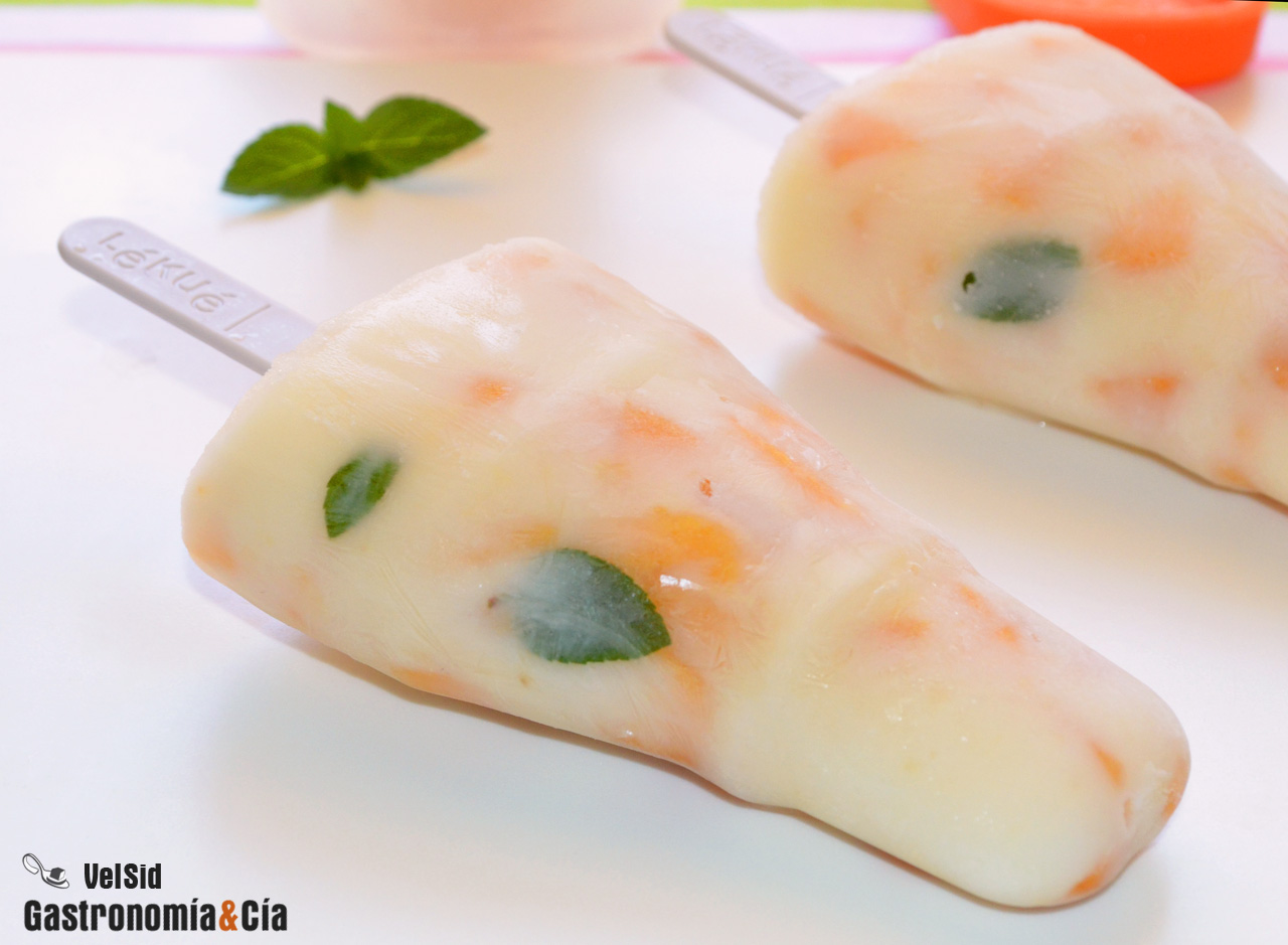 Helados de yogur, melocotón y jengibre