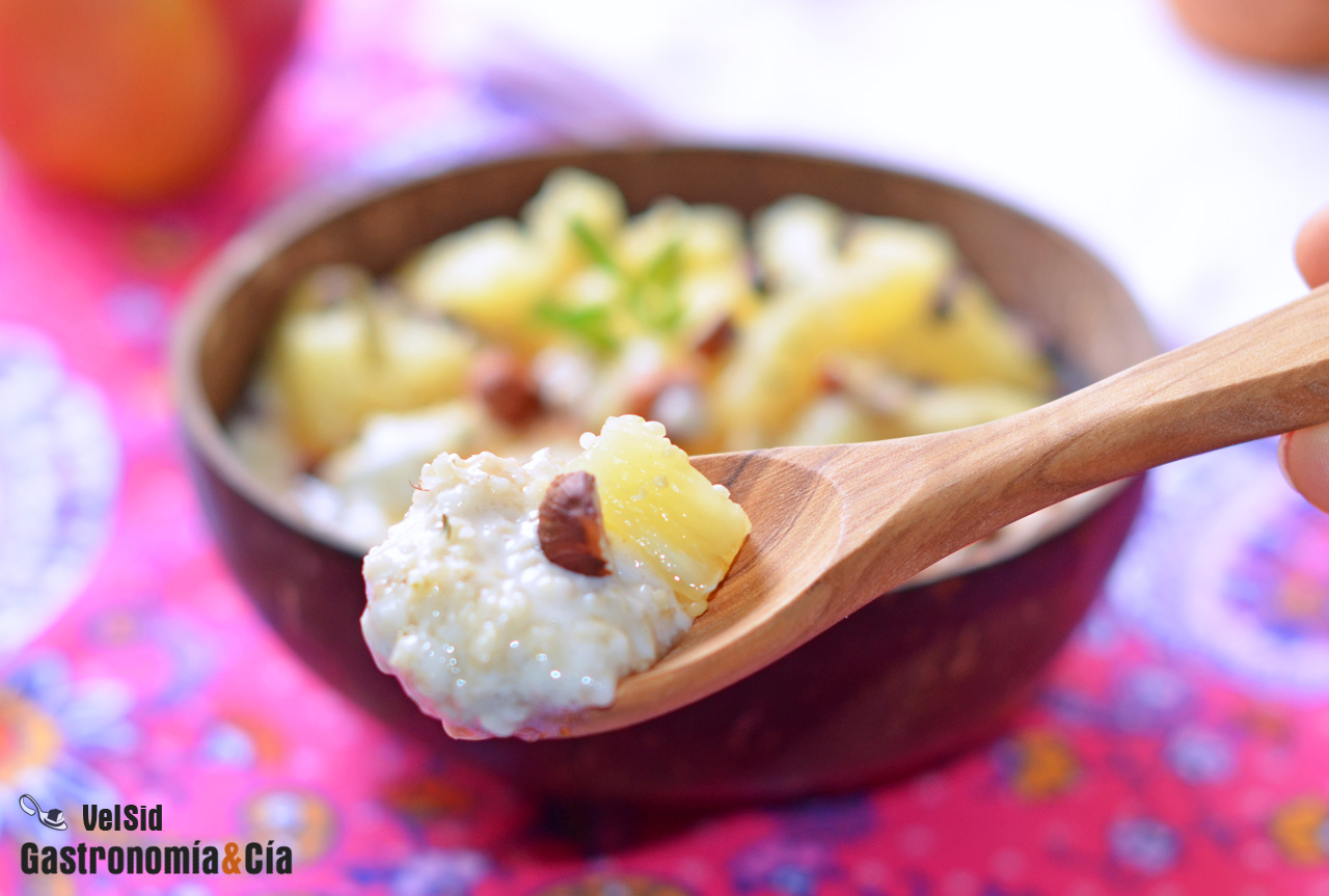 Porridge con piña y jengibre