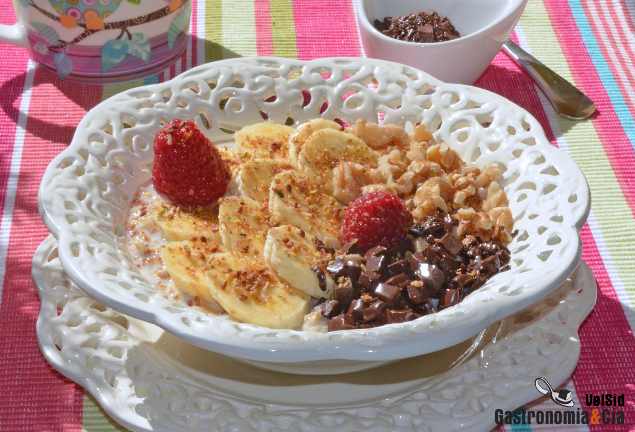 Porridge con plátano, chocolate y nueces
