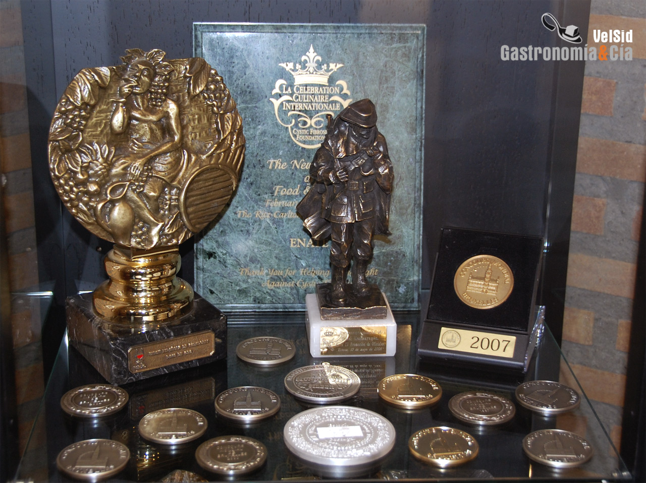 Medallas y Trofeos Enate