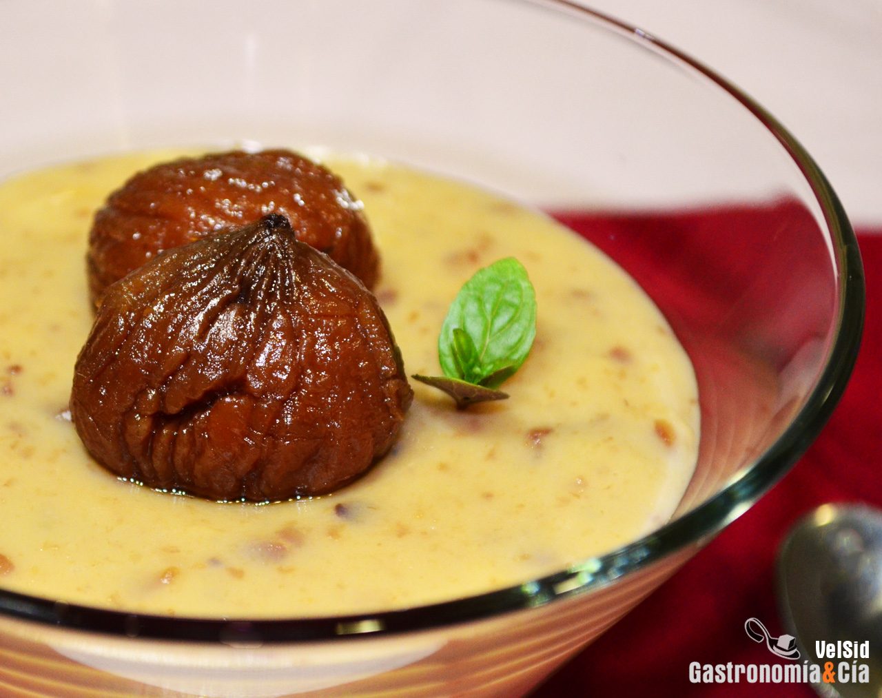 Pudin cremoso de castañas confitadas