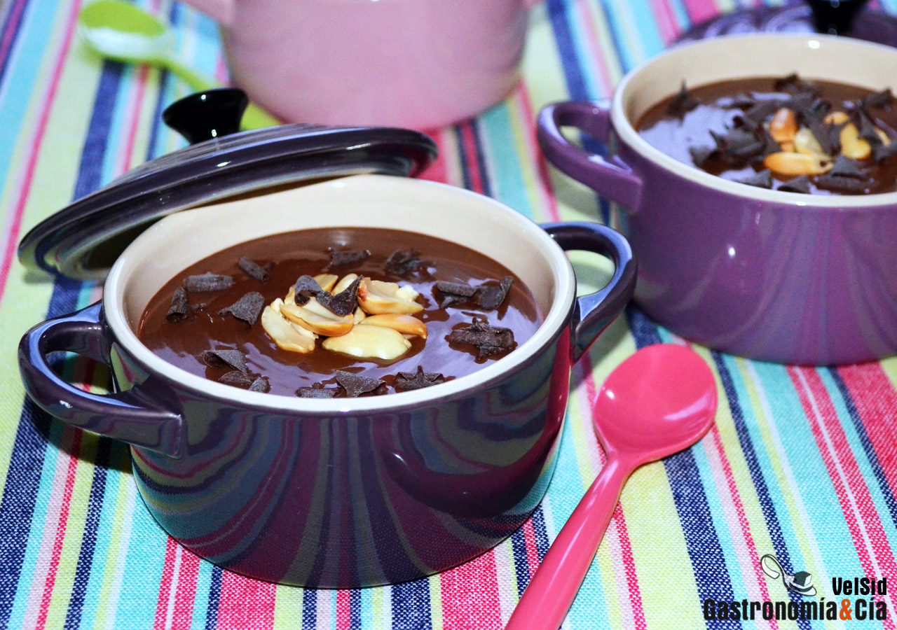 Pudin cremoso de chocolate y mantequilla de cacahuete