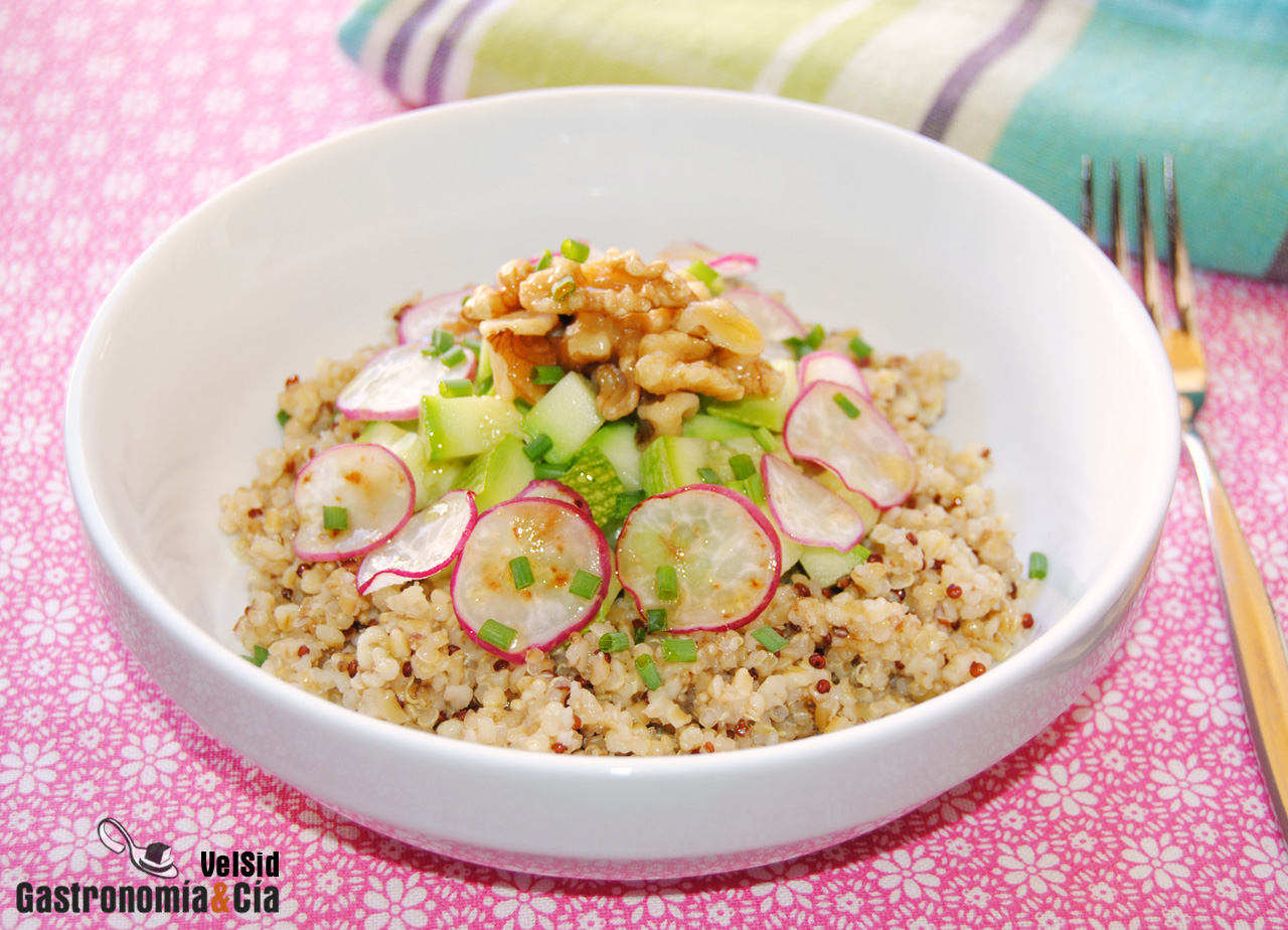 Quinoa con calabacín y nueces