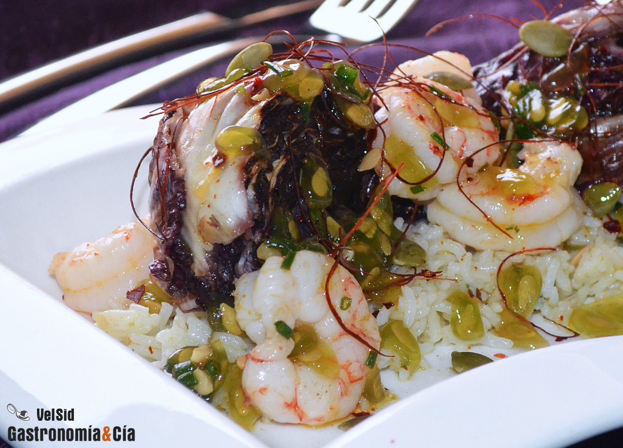 Achicoria roja a la parrilla con gambas y vinagreta de 