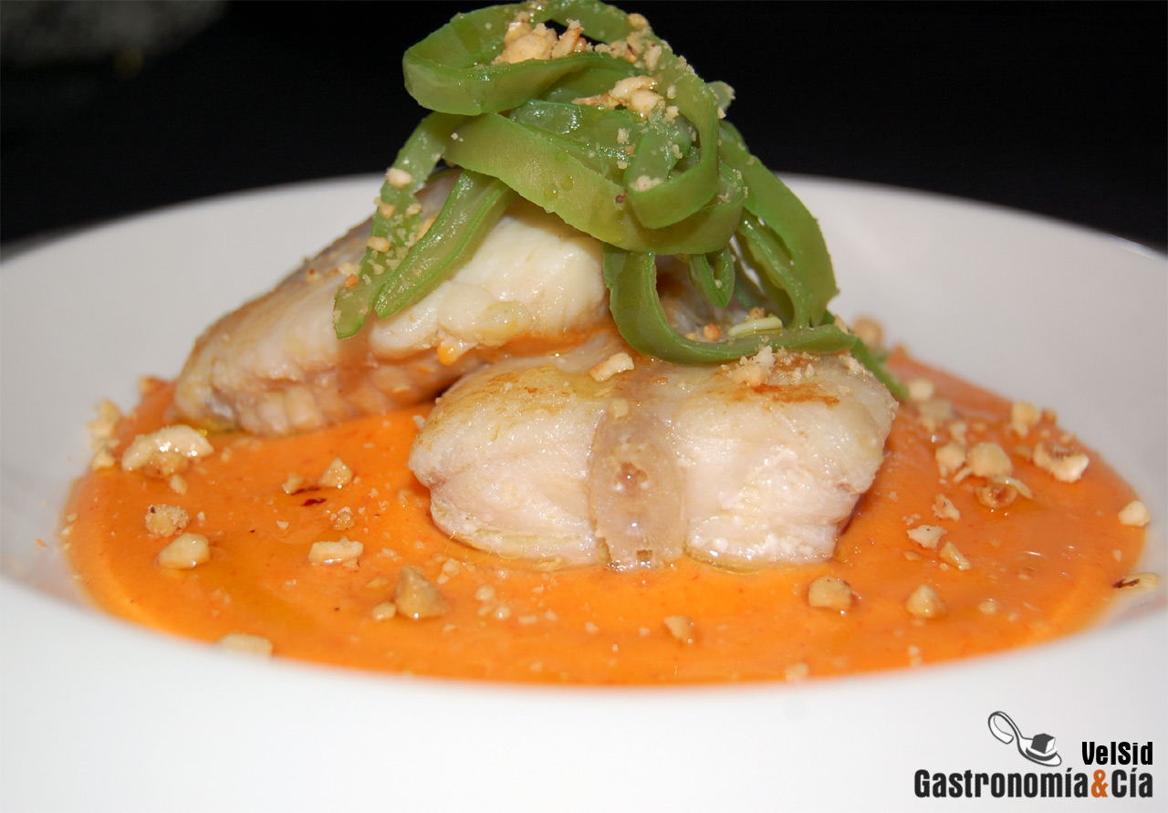 Rape con parmentier de piquillos