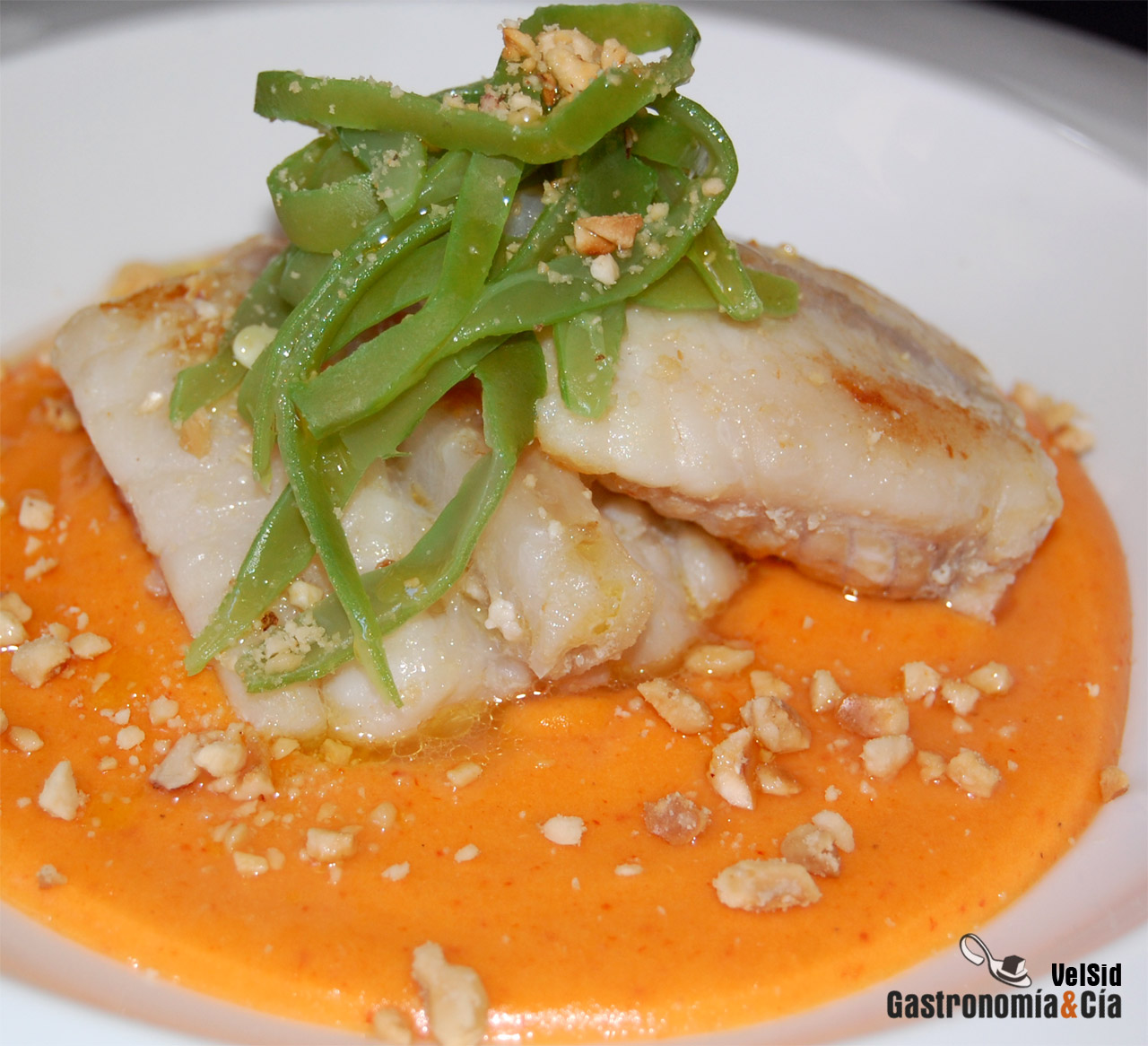 Rape con parmentier de piquillos