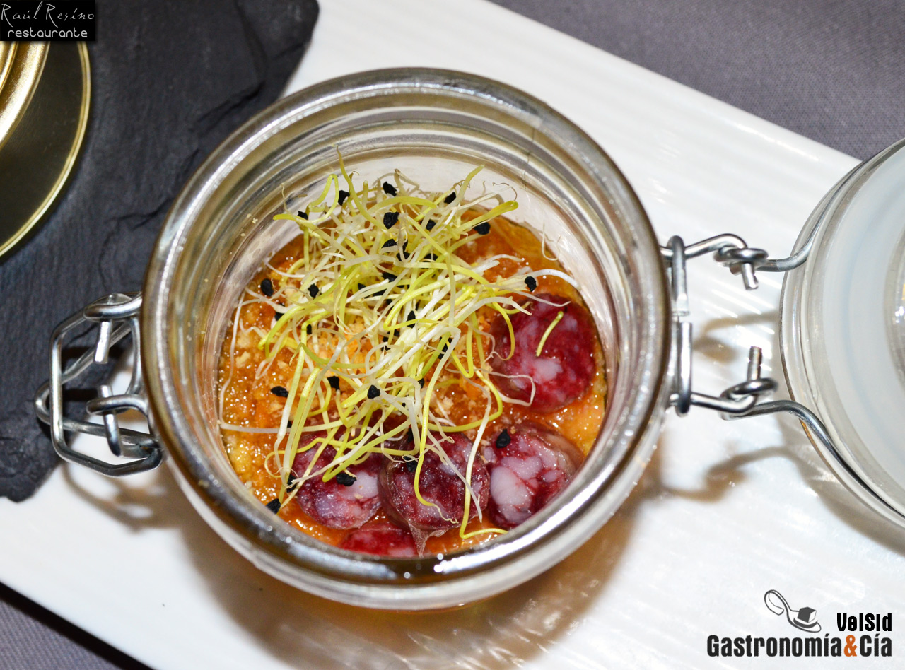 Pan con tomate y longaniza de Pascua