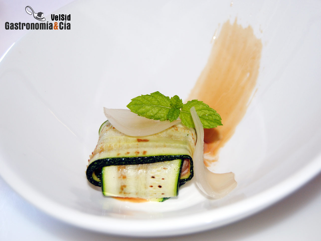 Ravioli de cordero con infusión de hierbabuena