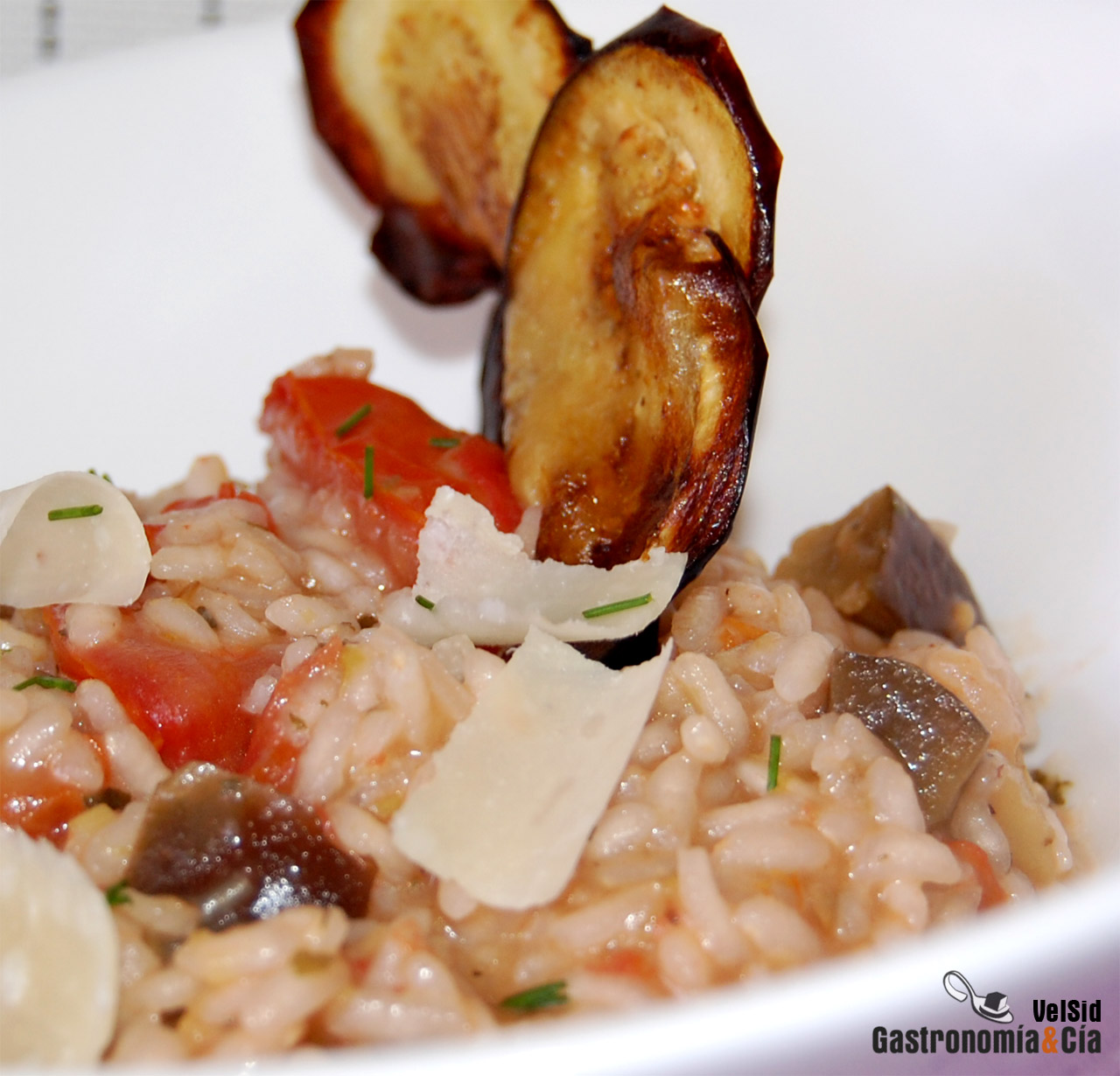 Risotto de berenjenas y tomate natural