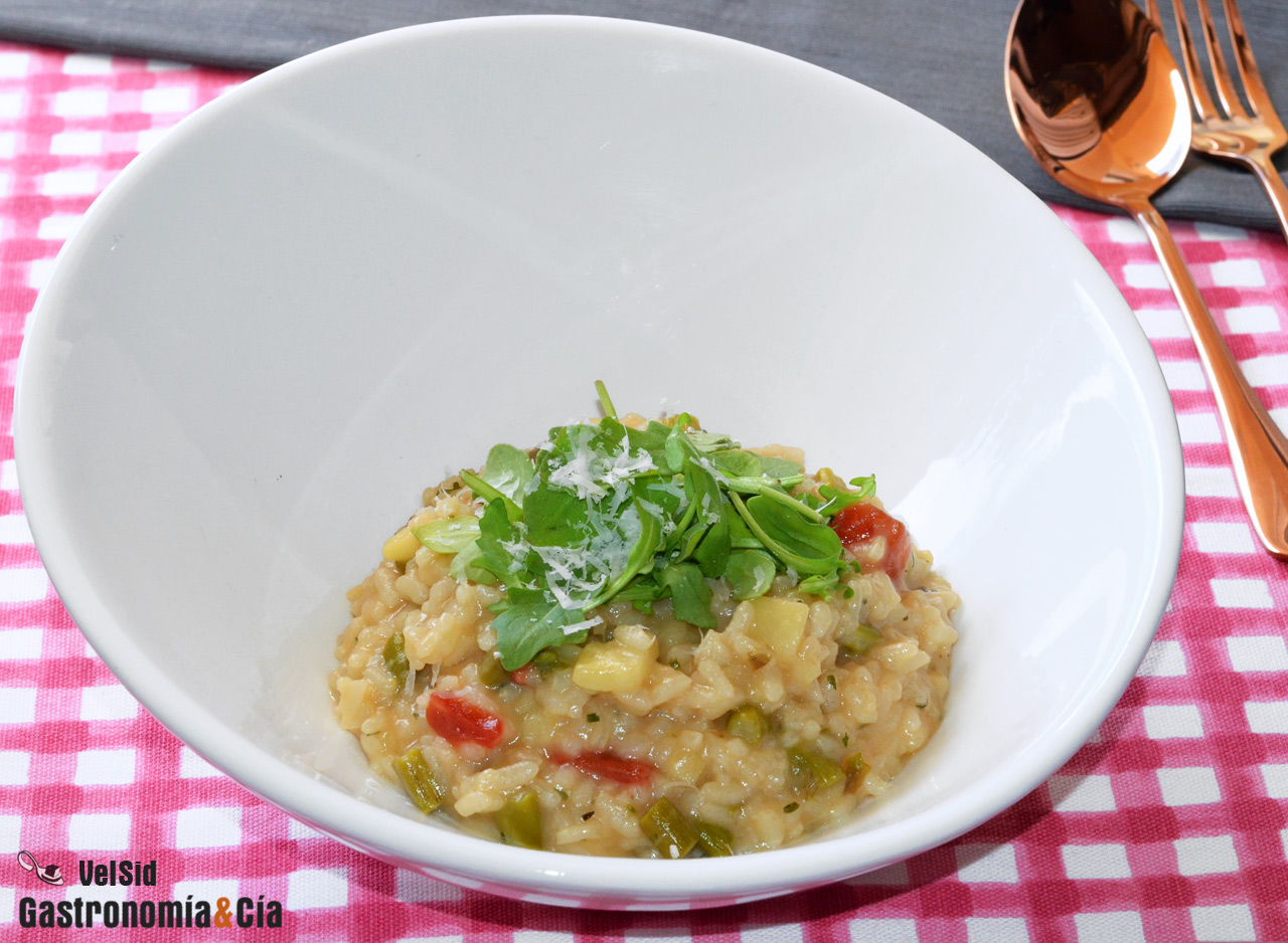 Risotto de chirivía, espárragos y mermelada de tomate, 