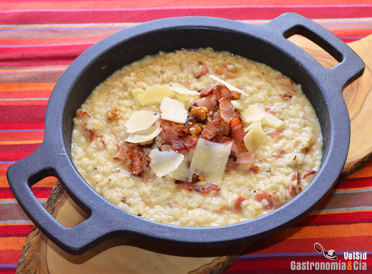 Risotto de panceta, nueces y trufa negra