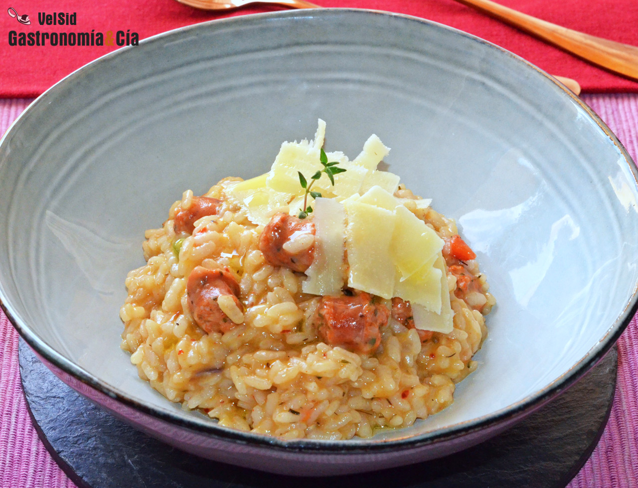 Risotto de salchichas de ternera y grana padano