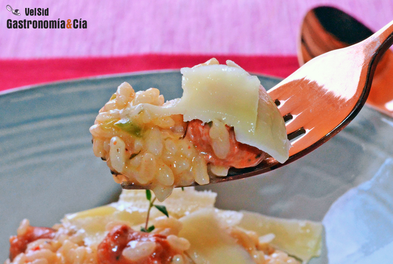 Risotto de salchichas de ternera y grana padano