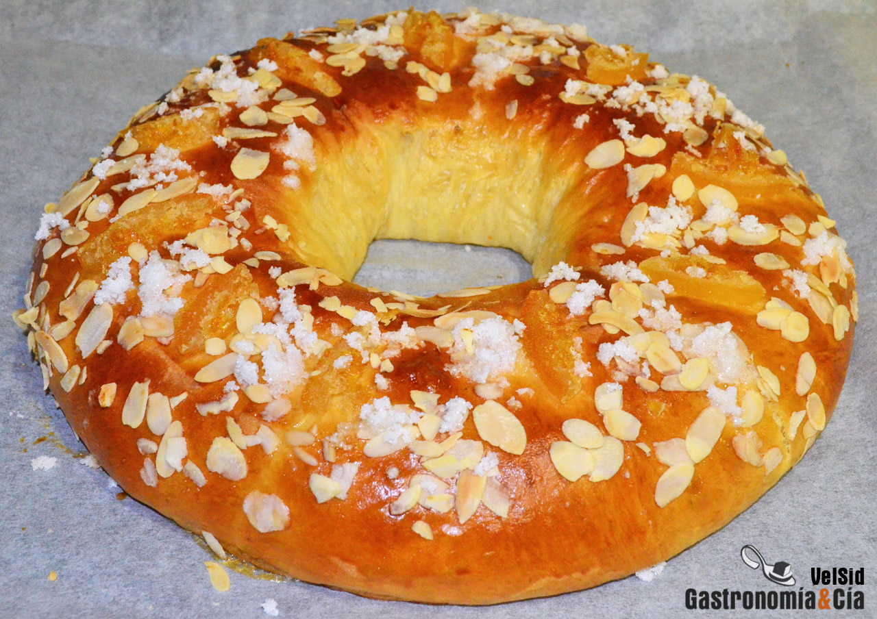 Roscón de Reyes relleno de trufa y praliné