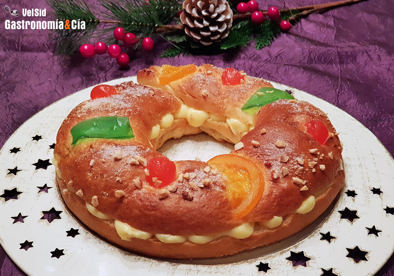 Receta de Roscón de Reyes fácil (sin masa madre) rellen
