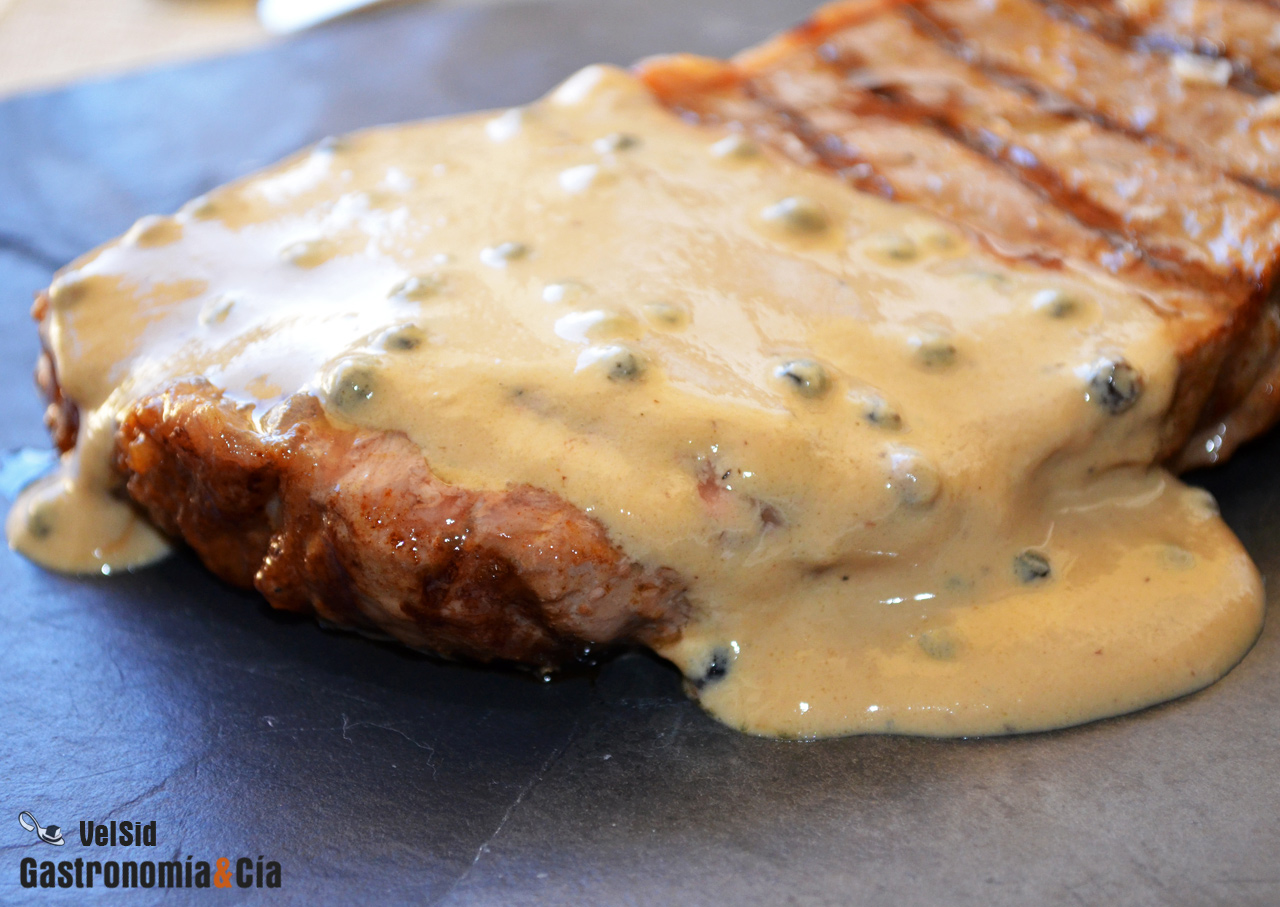 Receta de salsa a la pimienta para carnes