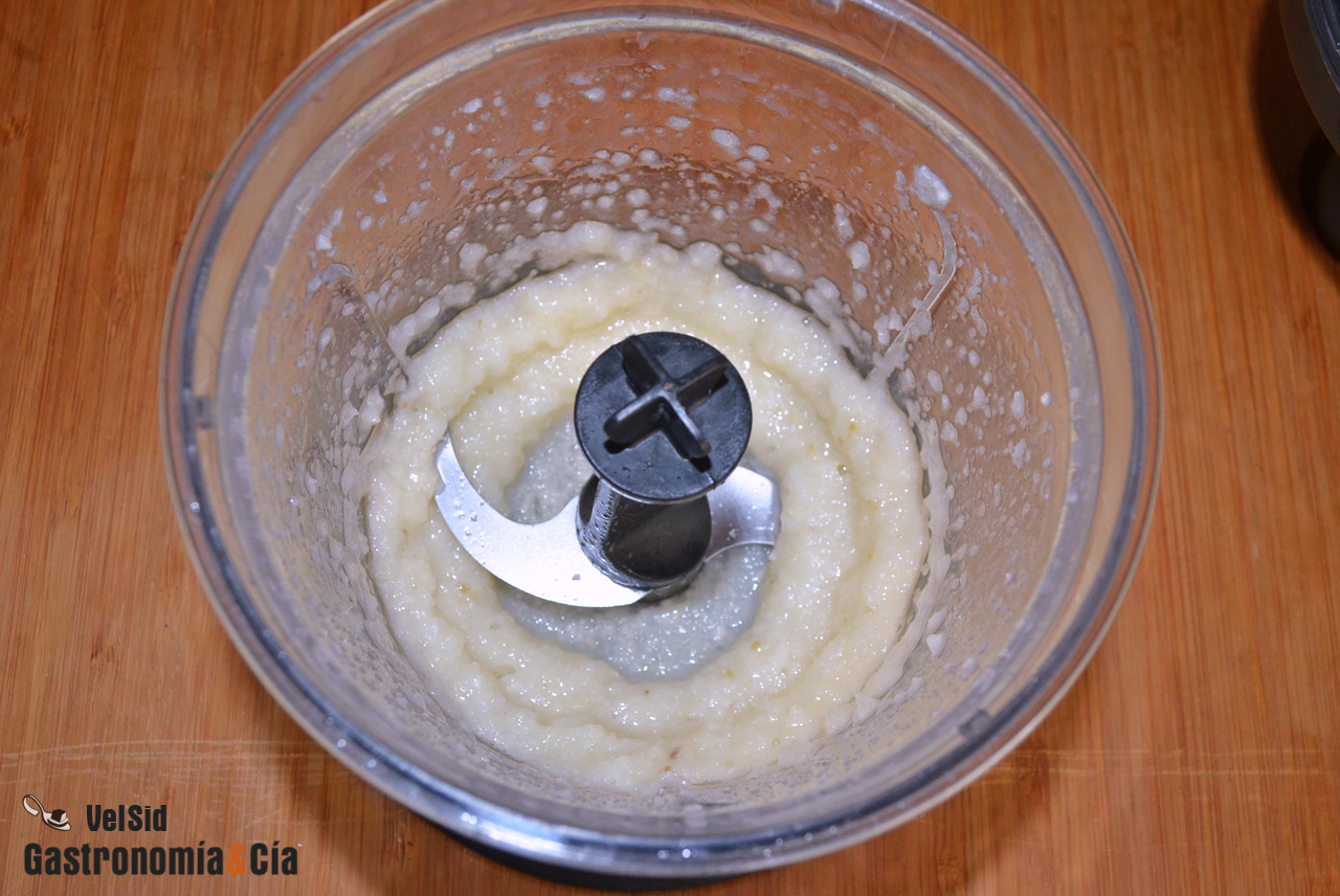 Salsa toum, salsa de ajo libanesa