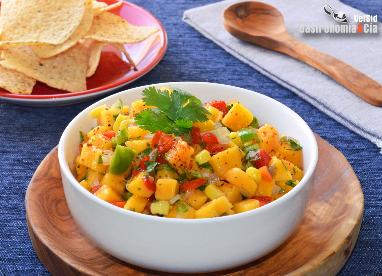 Salsa de papaya, cilantro y lima