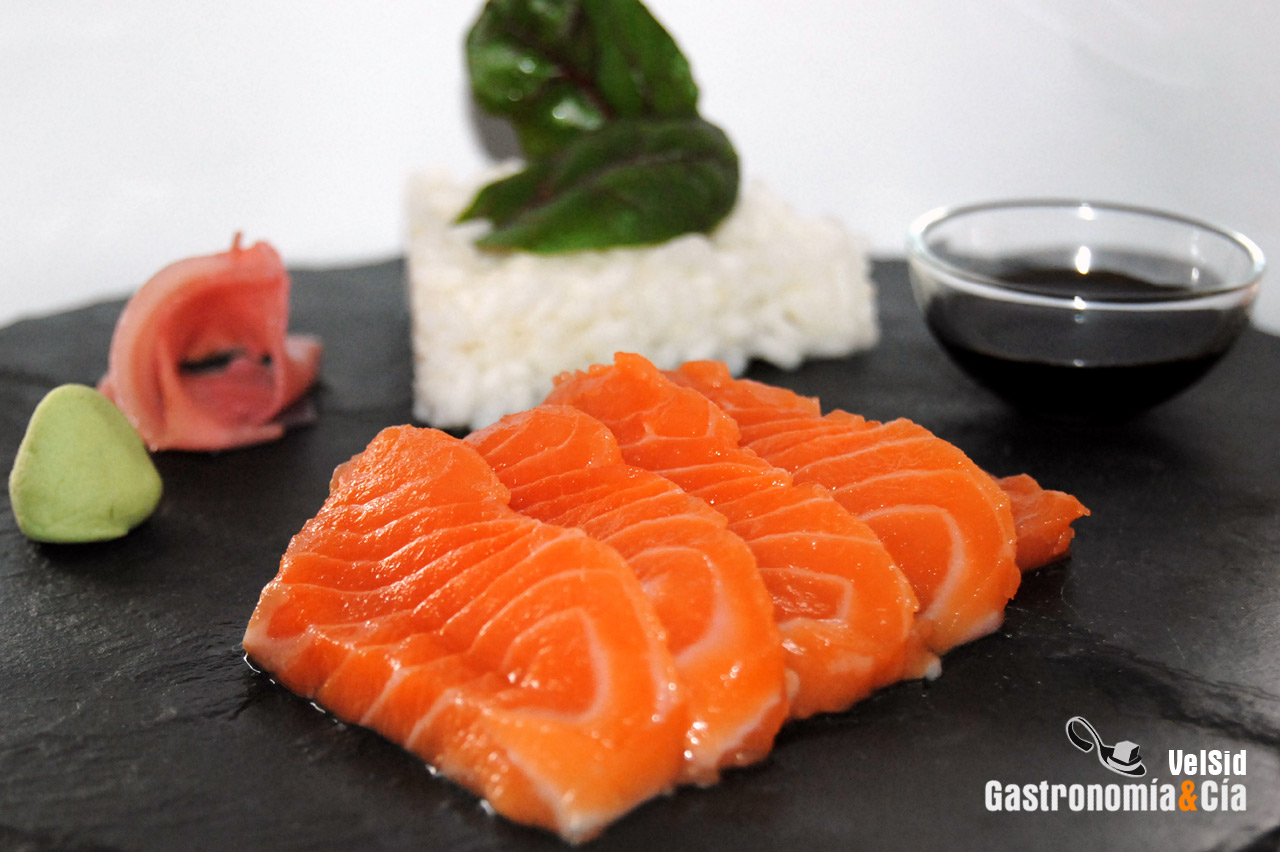 Sashimi de salmón