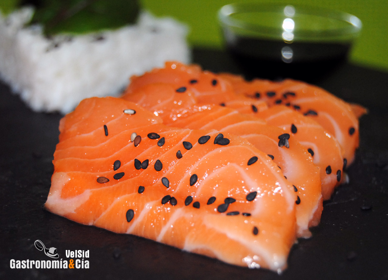 Sashimi de salmón