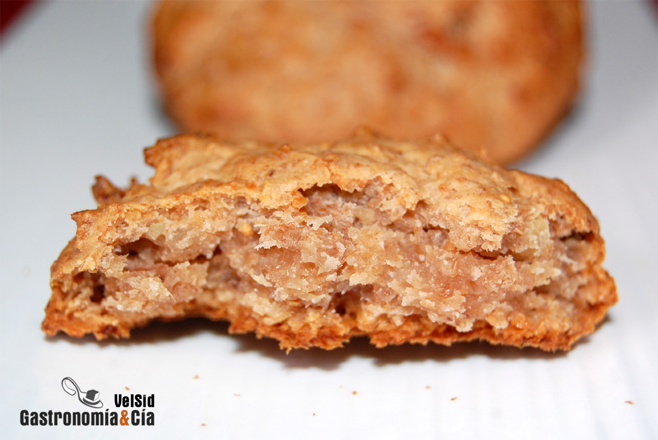 Scones integrales de higos y queso fresco