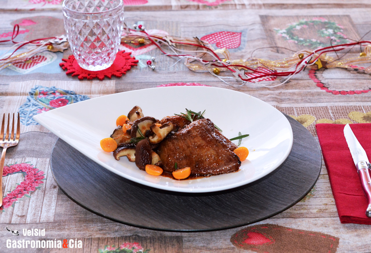 Secreto ibérico con soja, shiitake y miel