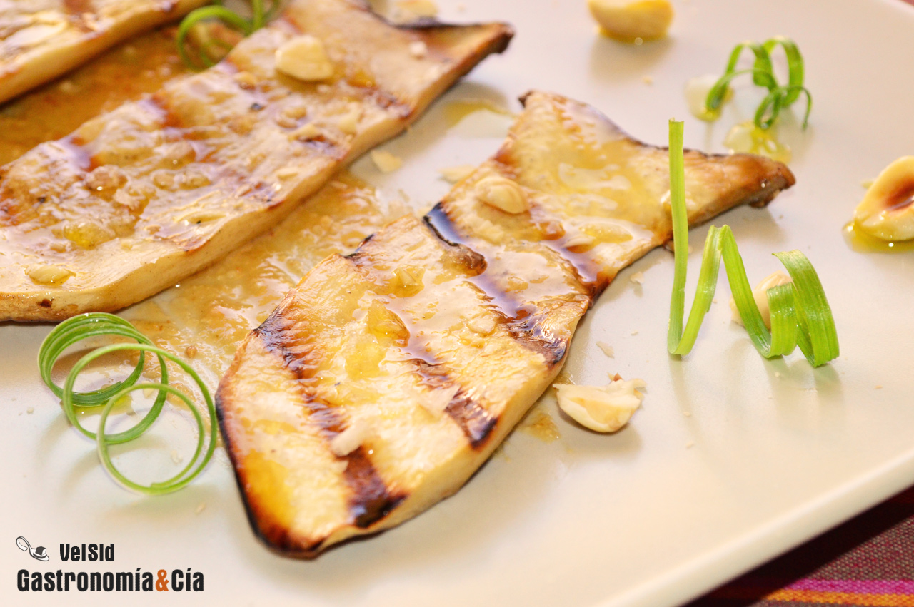 Setas de cardo con praliné de avellanas y arroz venere