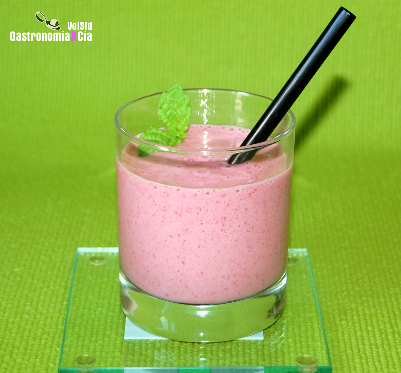 Smoothie de moras y queso fresco