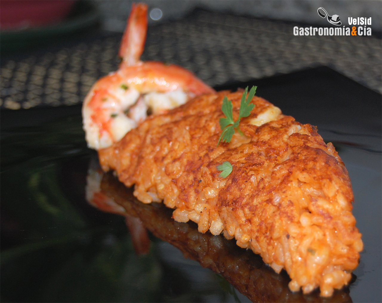 Arroz socarrat con sepia y langostinos