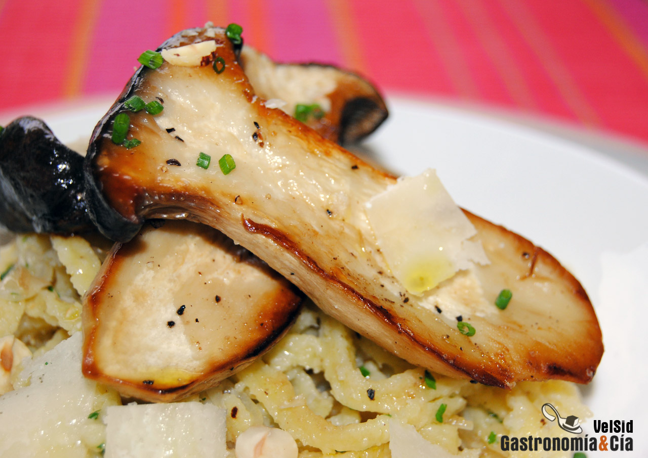 Setas de cardo con spaetzle