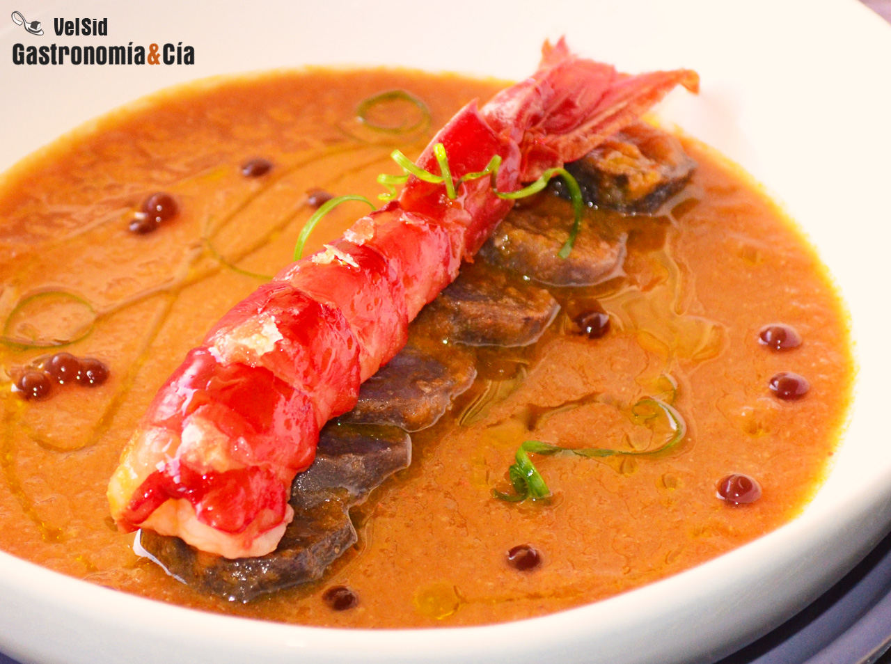 Suquet de carabineros con patata violeta