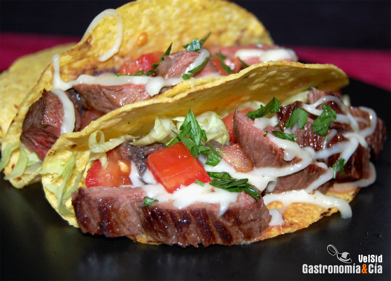 Tacos de ternera con fríjoles refritos
