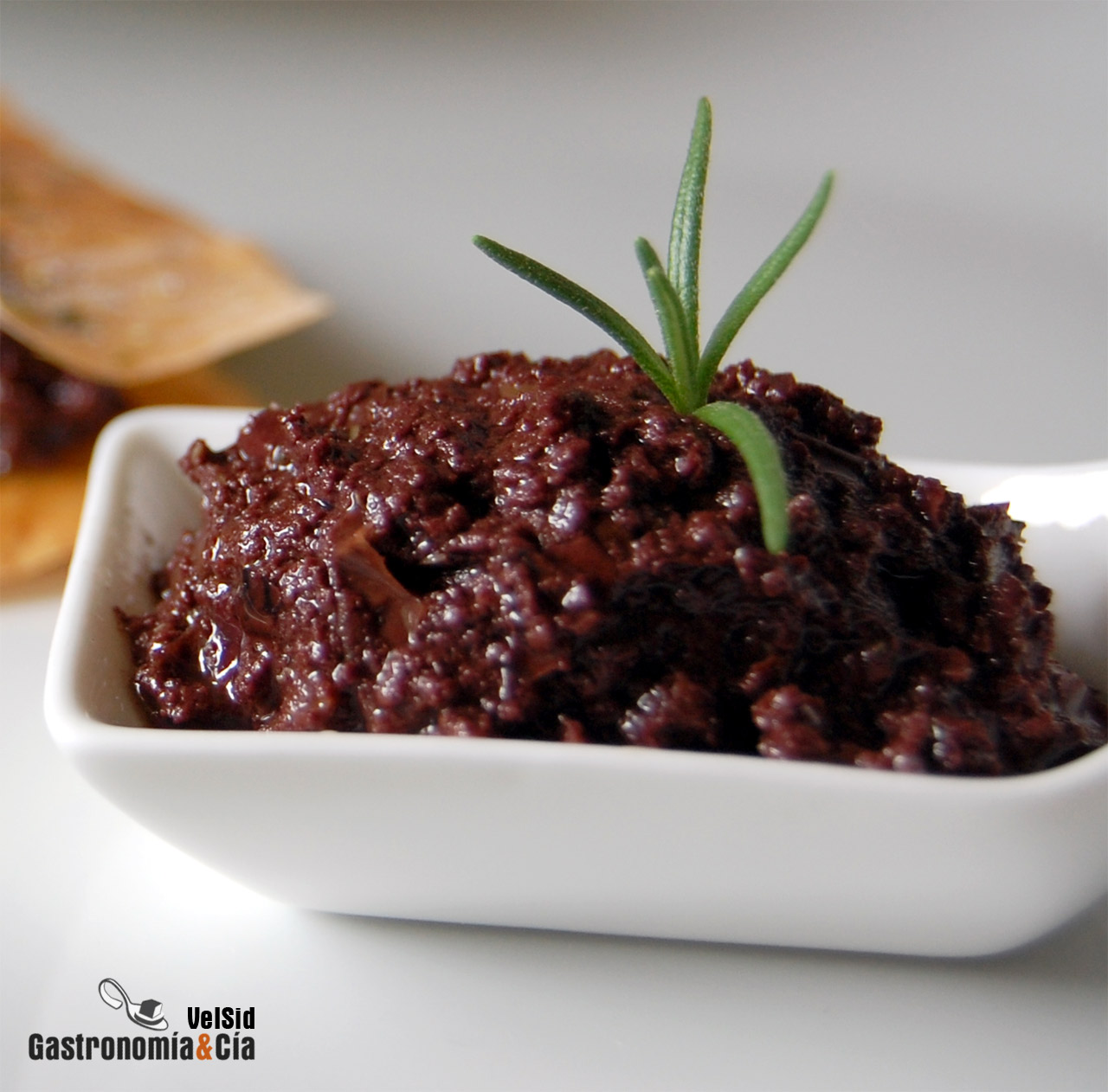 Tapenade, paté de aceitunas