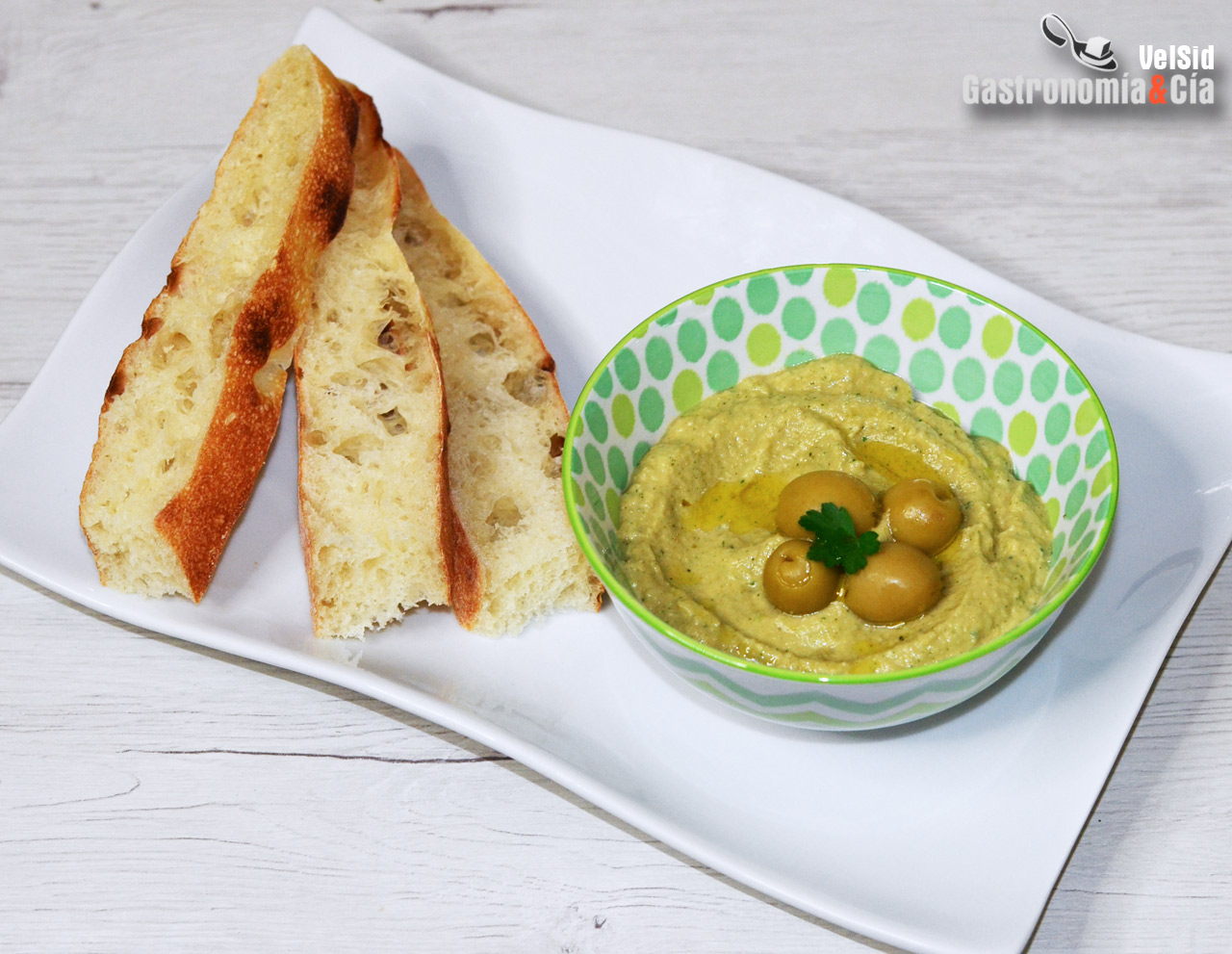 Tapenade de aceitunas verdes y jalapeño