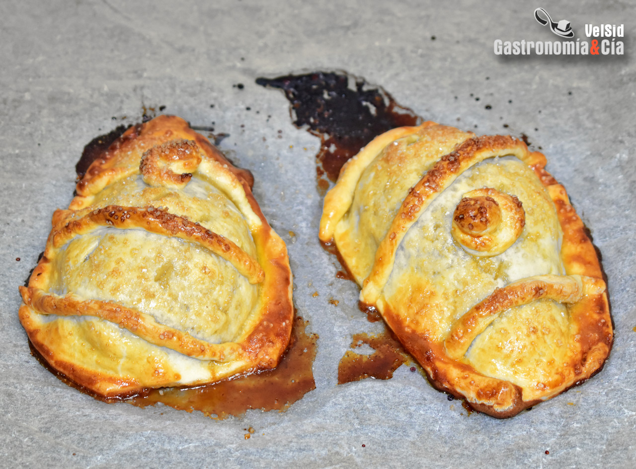 Tartaletas de pera con yogur y vainilla