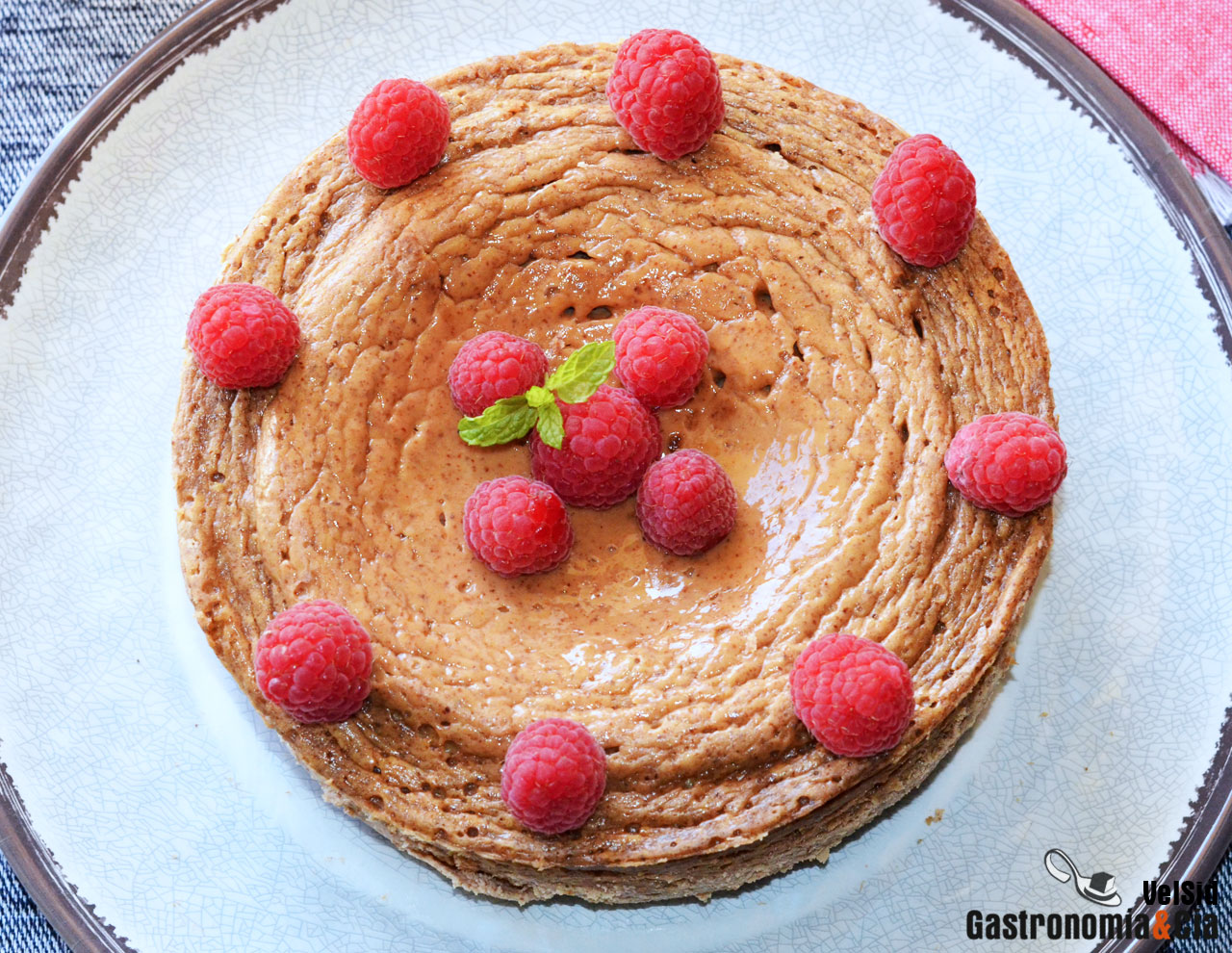 Tarta de queso y almendras tostadas