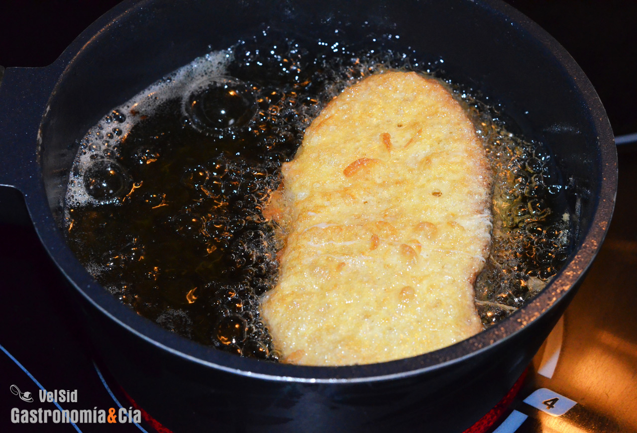 Torrijas de leche con almíbar de miel y Pedro Ximénez