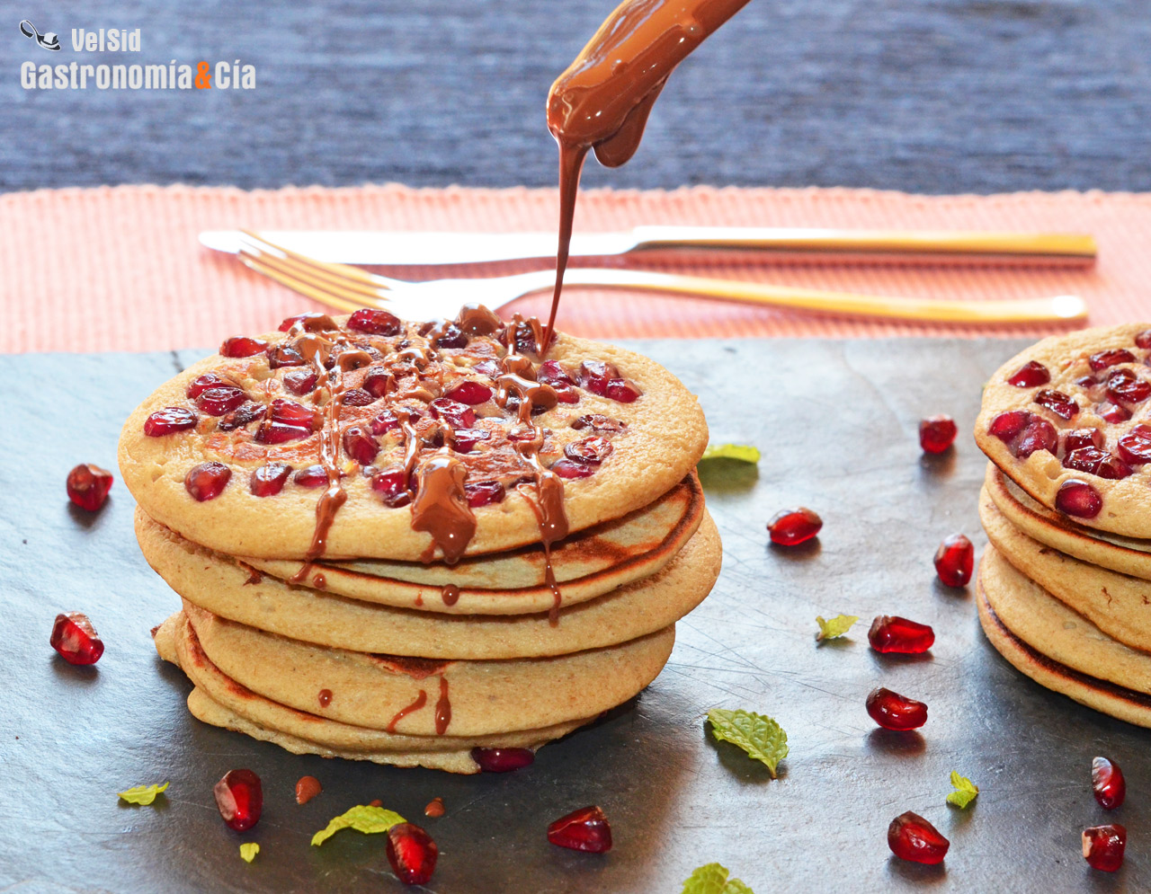 Tortitas de avena con granada (sin azúcar)