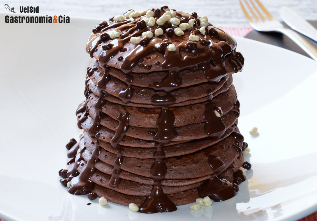 Receta fácil de tortitas de chocolate para hacer un ric