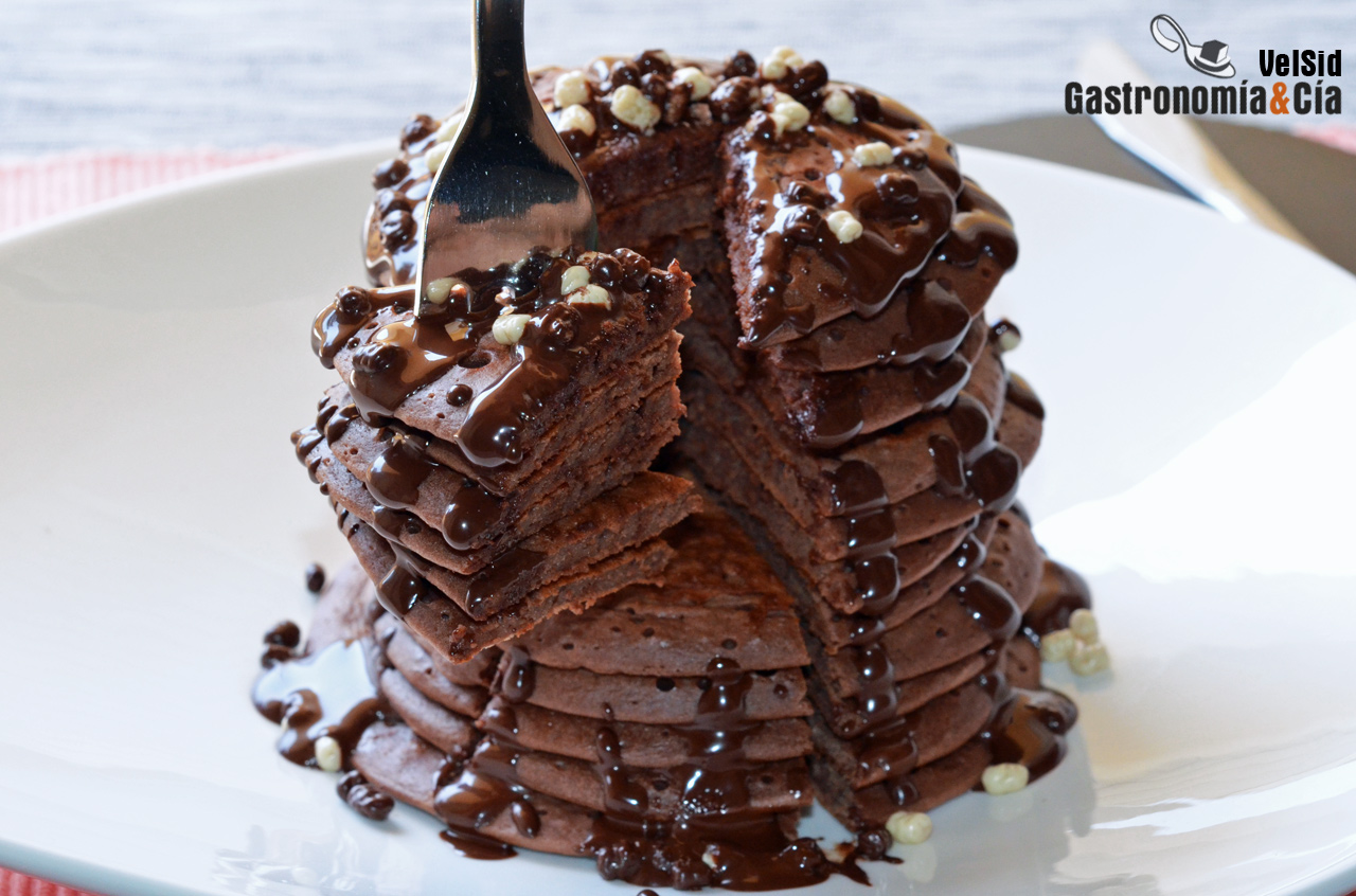 Receta fácil de tortitas de chocolate para hacer un ric