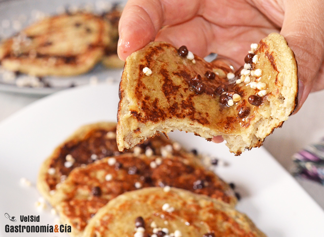 Tortitas de avena, quinoa y plátano