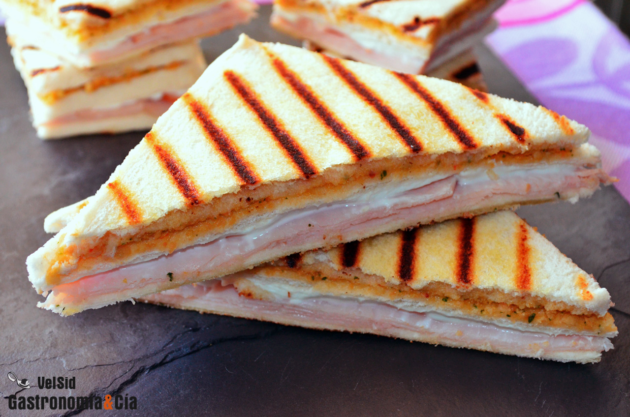 Tramezzini con pavo ahumado y peso trapanese