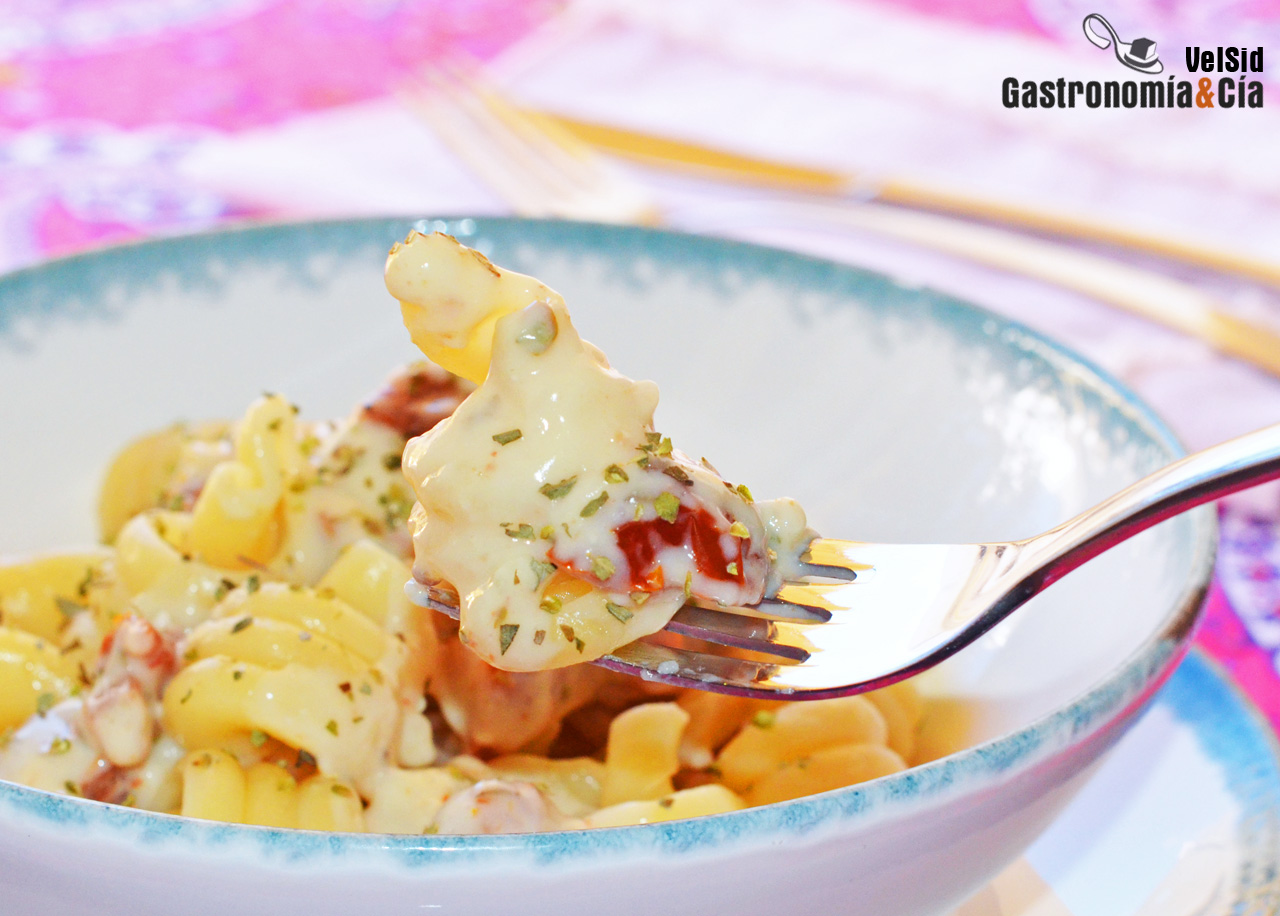 Trottole con bechamel vegana de tomate seco