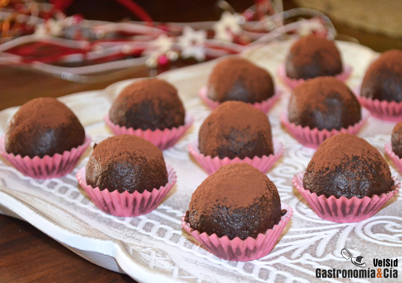 Trufas de chocolate, avellanas y shiitake, un regalo pa