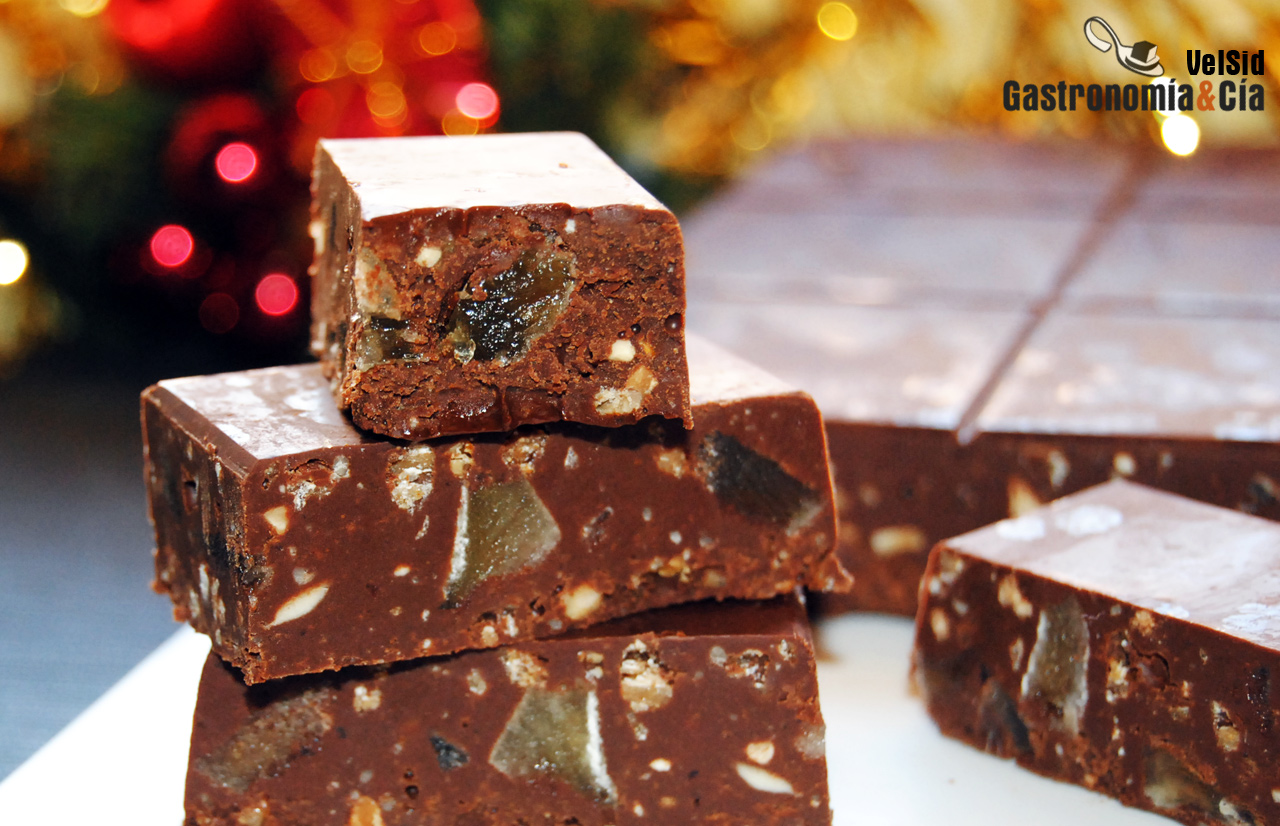 Turrón de chocolate, almendra y jengibre