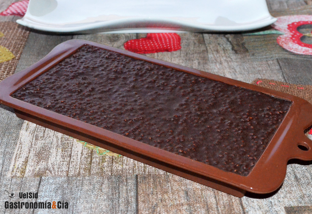 Turrón de chocolate con aceite de oliva virgen extra, q